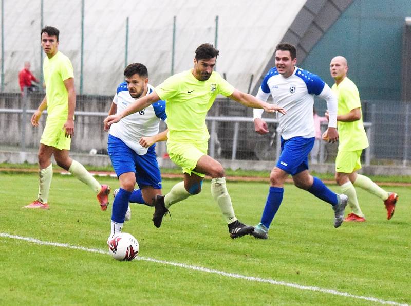 Fotbalový KP: Junior Strakonice - TJ Osek 1:1 (0:0).