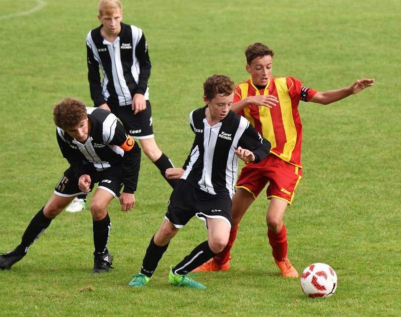 K derby fotbalového žákovského kraje přijel do Volyně Junior Strakonice. Slavili domácí.