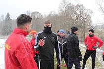 Fotbalisté Junioru Strakonice vyrazili na soustředění na Šumavu.