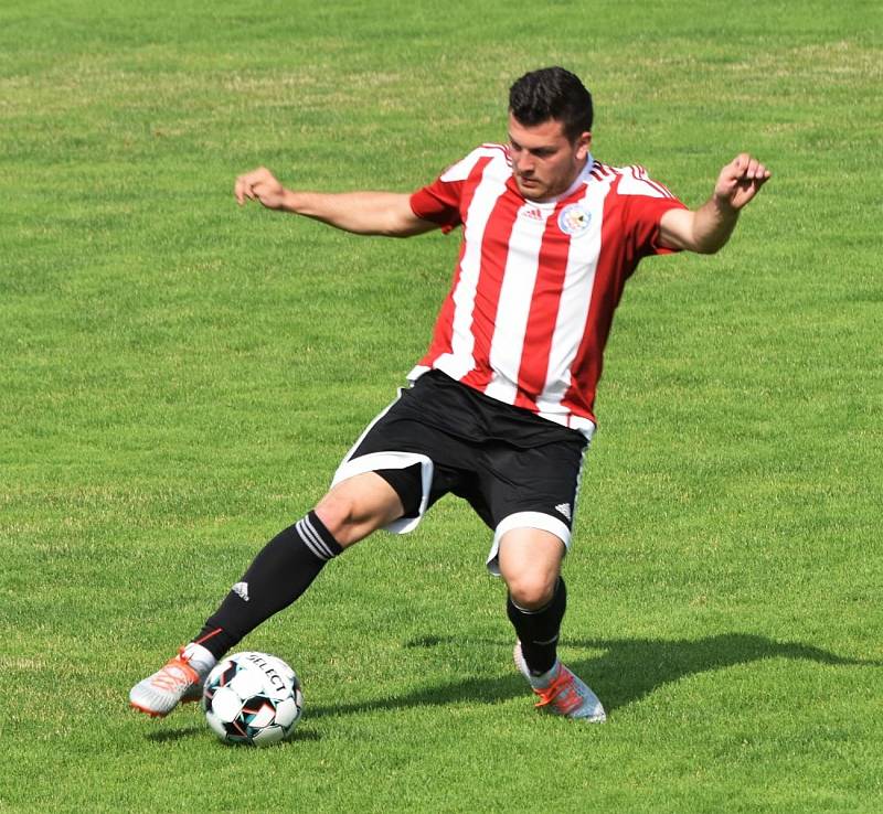 Přípravný fotbal: Blatná - Nepomuk 5:2. Domácí fotbalisty již vedl nový trenér Jaroslav Voříšek.