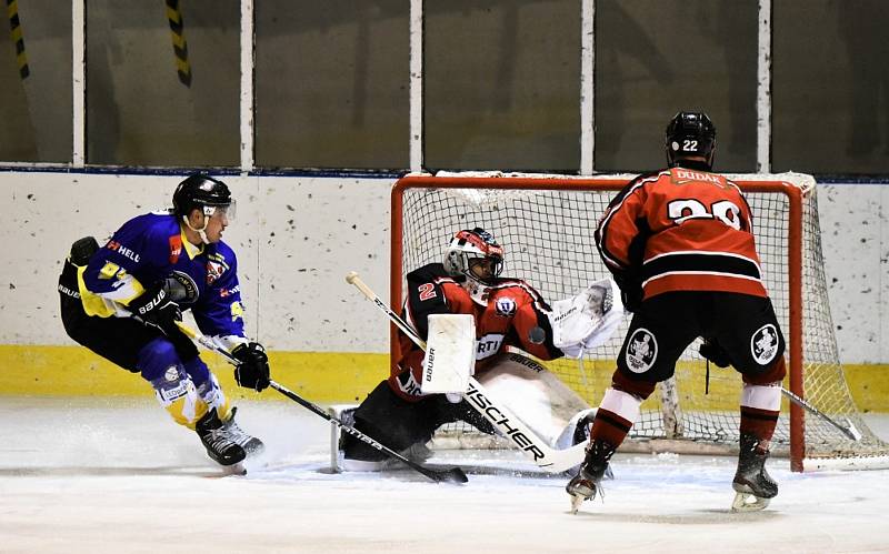 KL hokejistů: HC Strakonice - Veselí nad Lužnicí 5:4 (2:2, 1:1, 2:1).