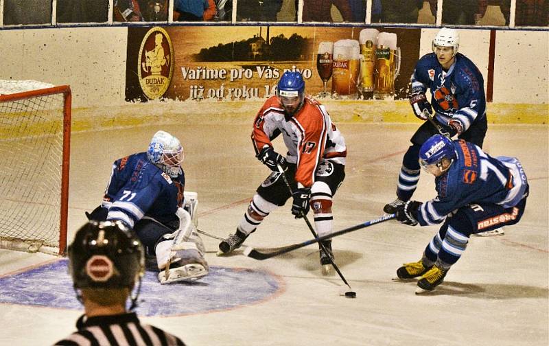 Hokejová Krajská liga: HC Strakonice -  OLH Spartak Soběslav 3:4.