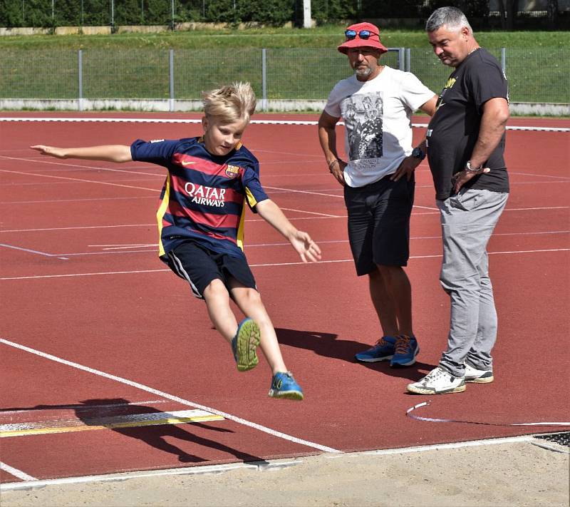 Mladí atleti soutěžili v okresním kole atletických soutěží 1. - 5. tříd.