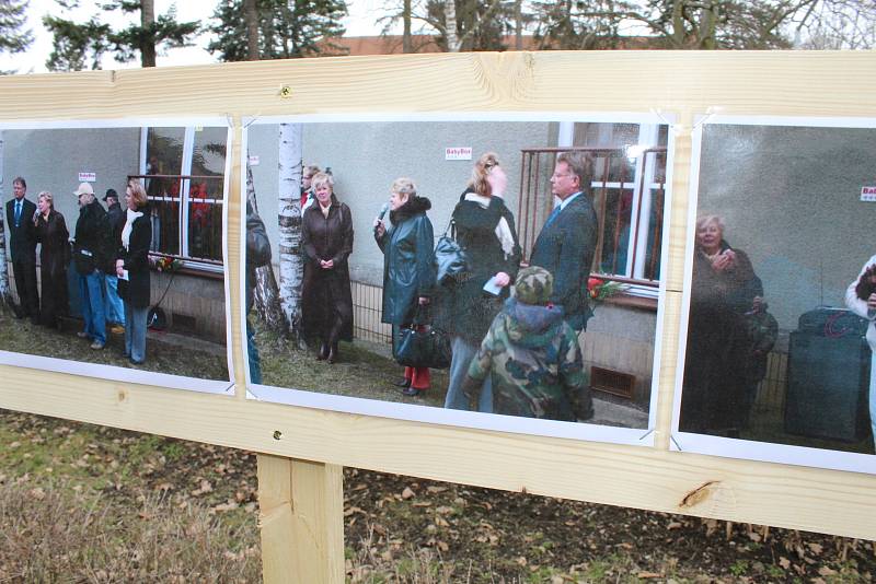 Nový baby box ve Strakonicích je oficiálně v provozu.