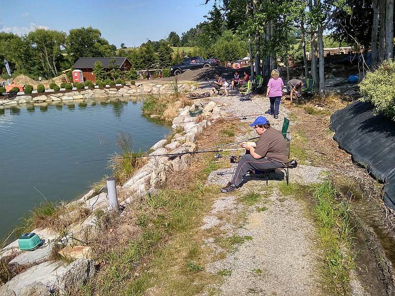 Ve Stříteži se konal již šestý ročník letní oslavy v zahradnictví Boškovi s gulášiádou a celodenním programemFoto: Vladimír Mráz