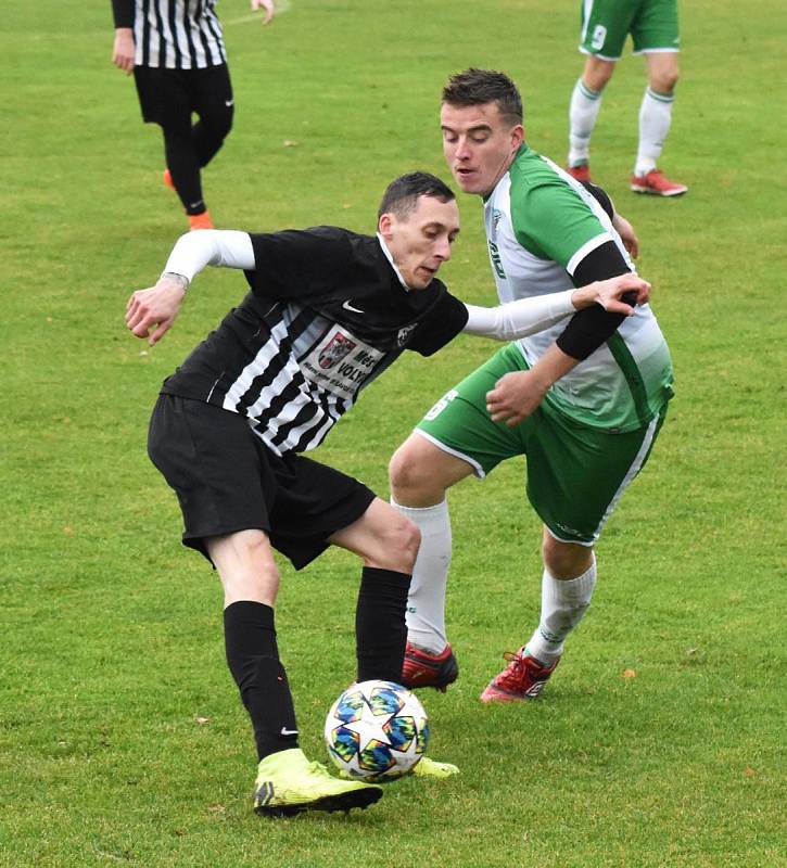 Fotbalová I.B třída: Střelské Hoštice - Volyně 3:0.