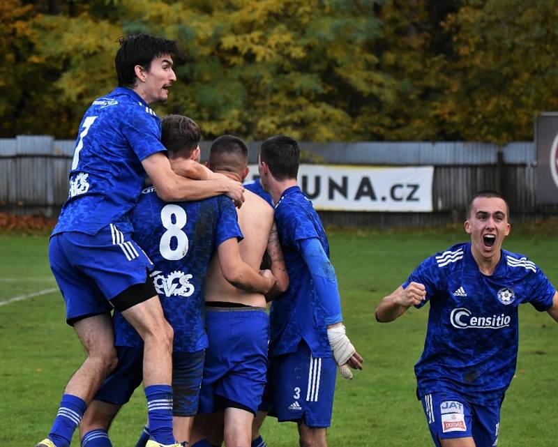 Fotbalvá divize: Otava Katovice - Slavoj Český Krumlov 2:1 (1:0).