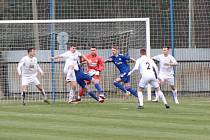 Fotbalová divize: Otava Katovice - Slavia Mariínské Lázně 1:0 (0:0).