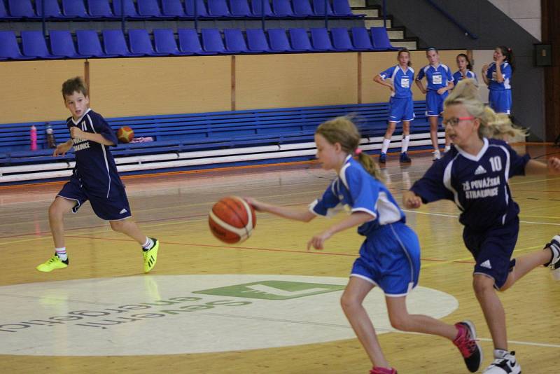 Superfinále zakončilo ročník Školské ligy v basketbale.