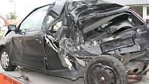 Nehoda u Vodňan zcela odepsala malý osobní vůz. Řidička vyvázla téměř bez úhony.