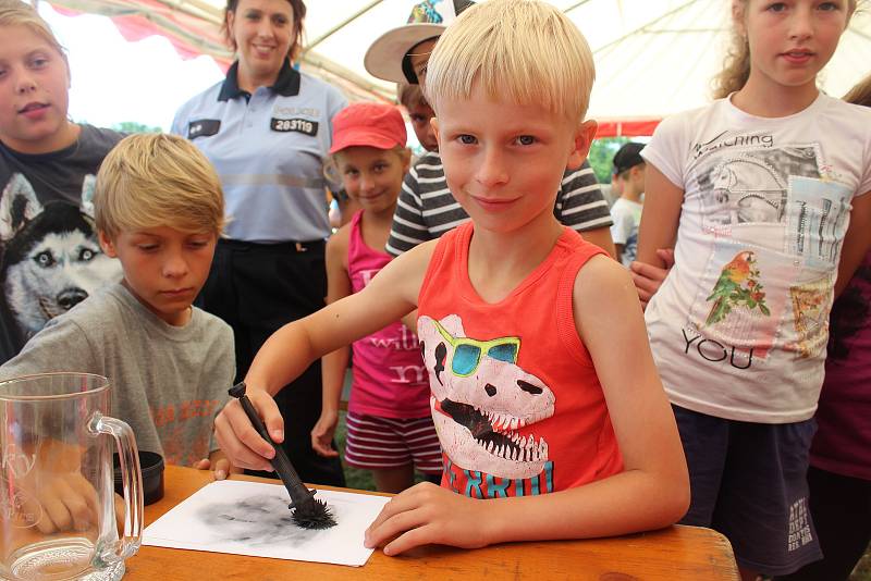 Spoustu aktivit s minimem samostatného volna, to je dětský tábor v Řepici u Strakonic