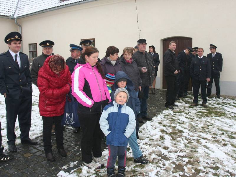 Hasiči v Bavorově mají radost z nové Tatry.