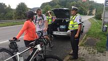 Policisté kontrolovali řidiče i cyklisty.