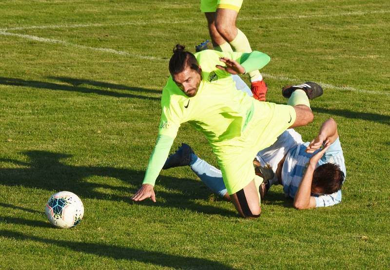 Fotbalový KP: Osek - Olešník 2:1.