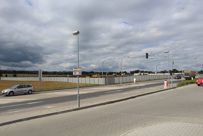 Výstavba nového marketu Kaufland.