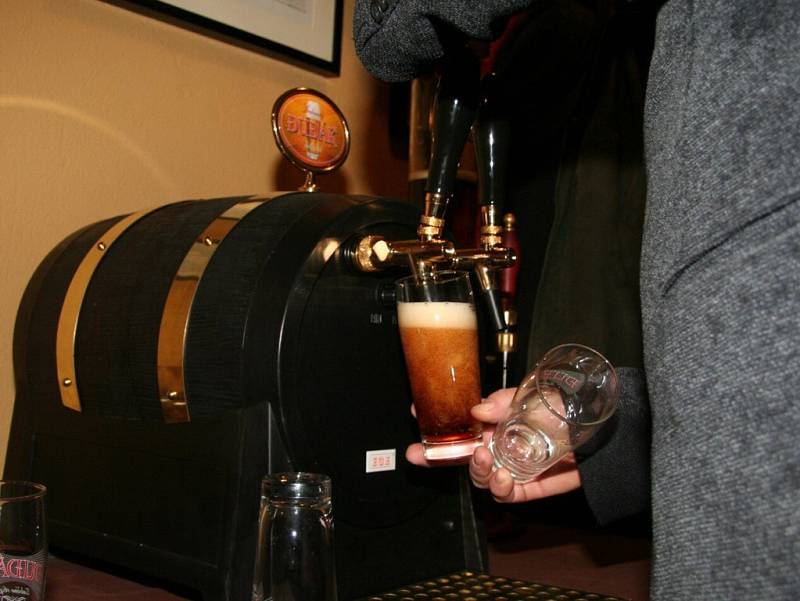 Měšťanský pivovar Strakonice uvařil nové pivo - polotmavý ležák Klostermann. Byl vyroben k oslavám 160. výročí narození spisovatele Karla Klostermanna.
