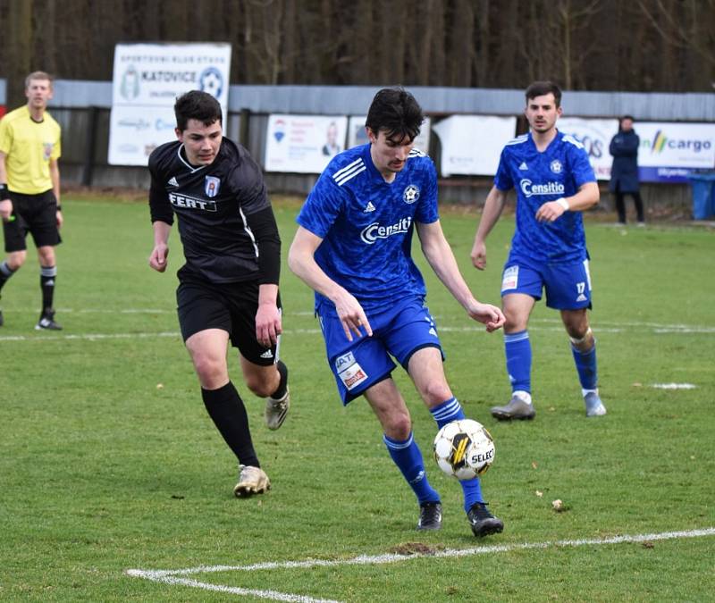 Fotbalová divize: Otava Katovice - Spartak Soběslav 1:0 (1:0).