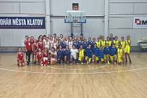 Basketbalistky BK Strakonice U13 se představily na turnaji v Klatovech.