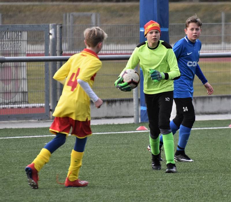 Žáci Junioru Strakonice se v přípravě utkali s fotbalisty FC MAS Táborsko.