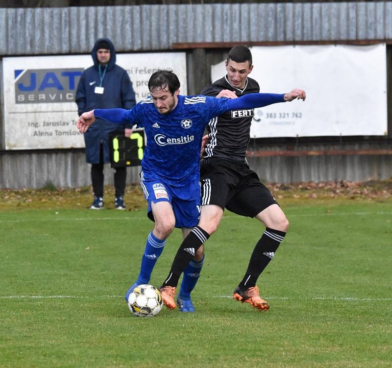 Fotbalová divize: Otava Katovice - Spartak Soběslav 1:0 (1:0).