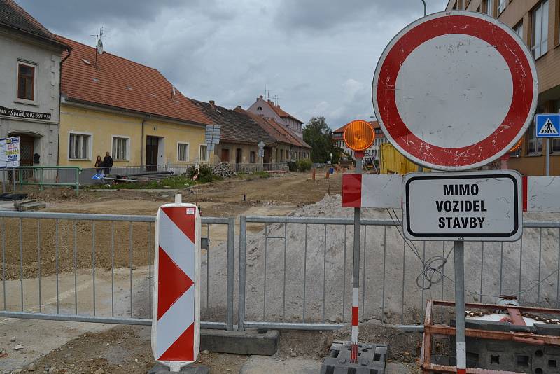 Nová silnice ve Vodňanech potěší i řidiče.