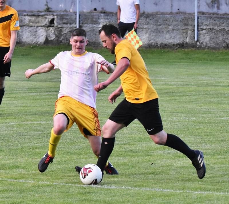 Přípravný fotbal: Junior Strakonice - Vacov 6:1.