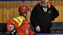 O pohár ředitele pivovaru Dudák: HC Strakonice - HC Radomyšl 2:1.