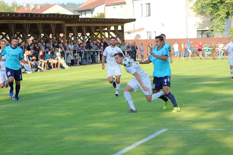 Fotbalová divize A: Katovice - Mariánské Lázně 1:3 (1:2).