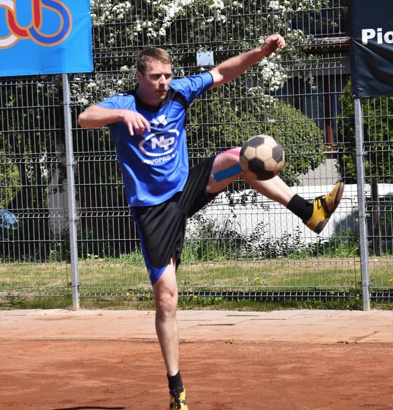 II. liga nohejbalu: NK Habeš Strakonice - SK Hradecko 2:6.