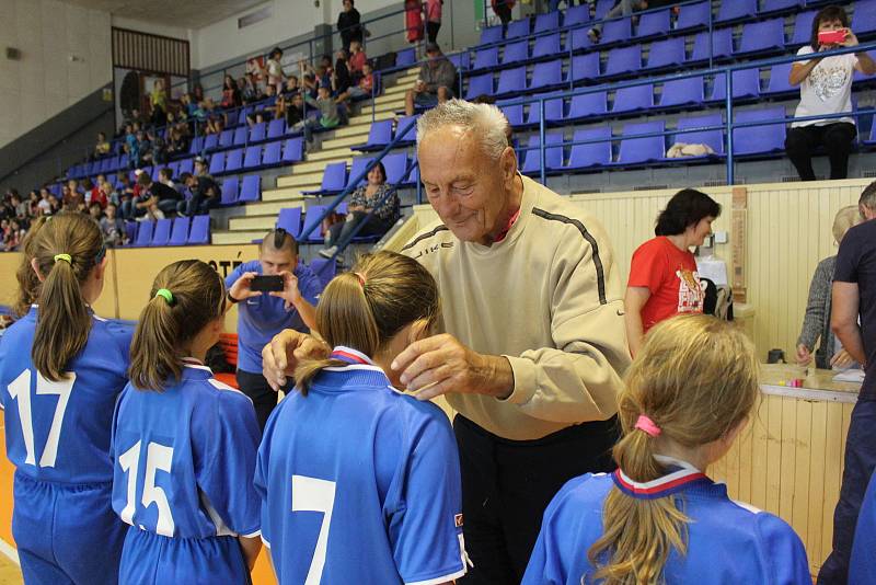 Superfinále zakončilo ročník Školské ligy v basketbale.