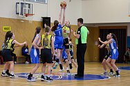 Strakonické basketbalistky U15 přivezly ze Sadské výhru.