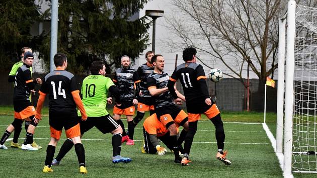 Dudák OP Strakonicka: Balvani Strakonice - Osek B 5:5 (3:3).