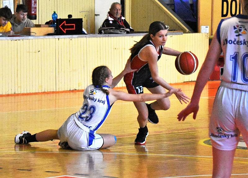 Strakonické basketbalistky U15 se přiblížily účasti na MČR. Ilustrační foto.