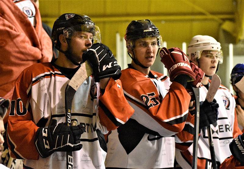 HC Strakonice - Slavoj Český Krumlov 4:6.