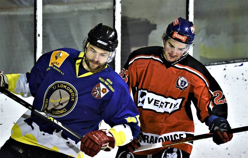 KL hokejistů: HC Strakonice - Veselí nad Lužnicí 5:4 (2:2, 1:1, 2:1).