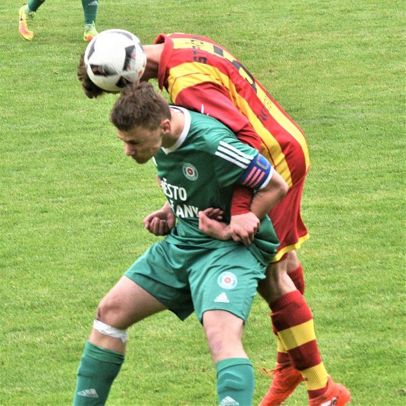 Starší dorost Junioru porazil Sedlčany 3:0.