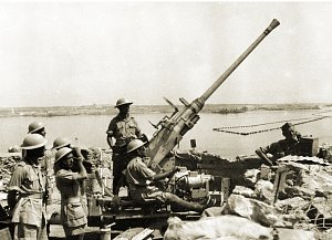 Od ledna 1943 byli Čechoslováci v Tobruku začleněni do protiletadlové obrany přístavu a letišť el-Adem a Bu Amud.