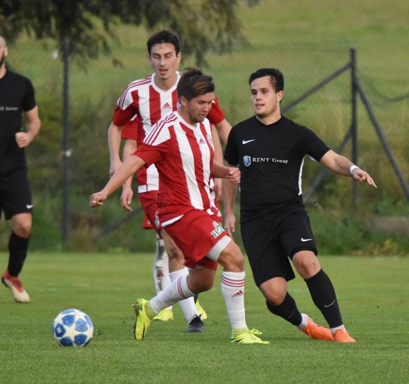 Fotbalový přebor kraje: Olešník - Blatná 4:1.