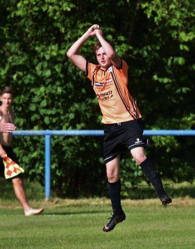 Fotbalový OP Strakonicka: Štěkeň - Balvani Strakonice 8:1 (3:1).