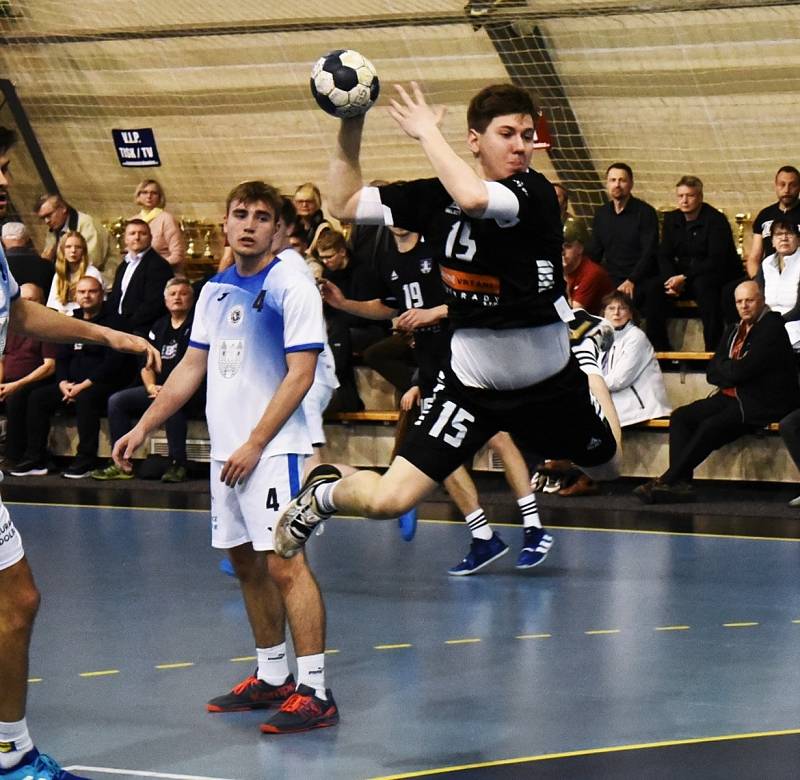 I. liga házenkářů: HBC Strakonice - Dvůr Králové 36:21.