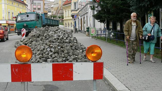 Oprava ulice ve Strakonicích (ilustrační foto).