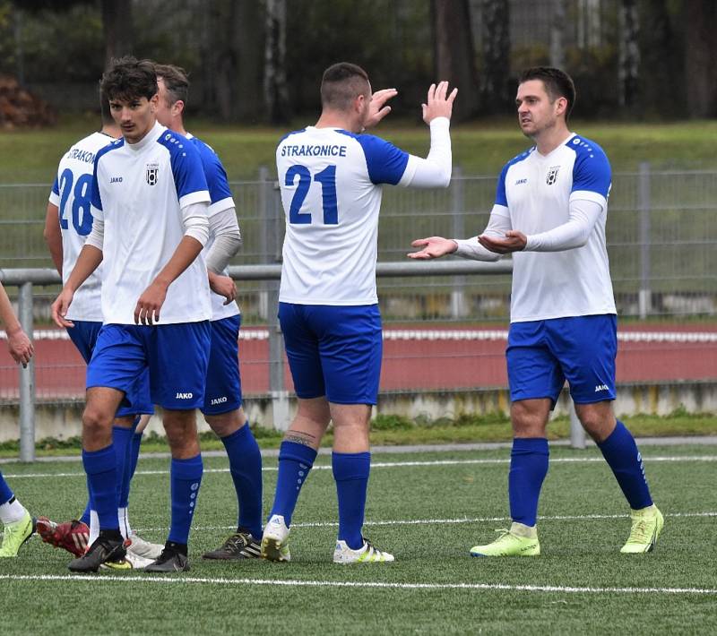 Fotbalový KP: Junior Strakonice - Jindřichův Hradec 3:6 (2:3).