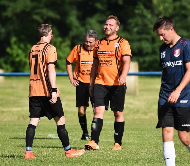 Fotbalový OP Strakonicka: Štěkeň - Balvani Strakonice 8:1 (3:1).