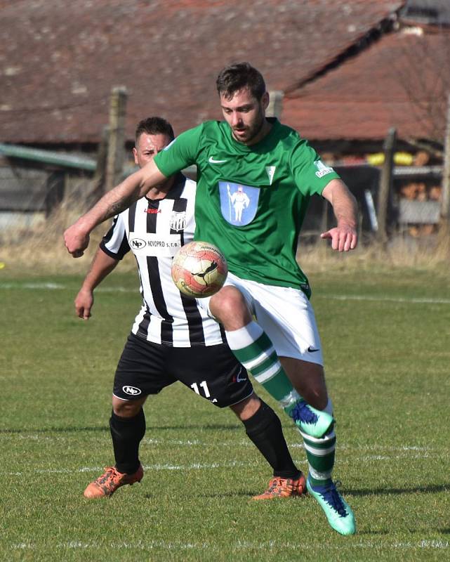 Fotbalová I.B třída: Cehnice - Dražejov 0:0.