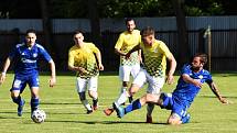 Fotbalová divize: Katovice - Jindřichův Hradec 1:0 (1:0).