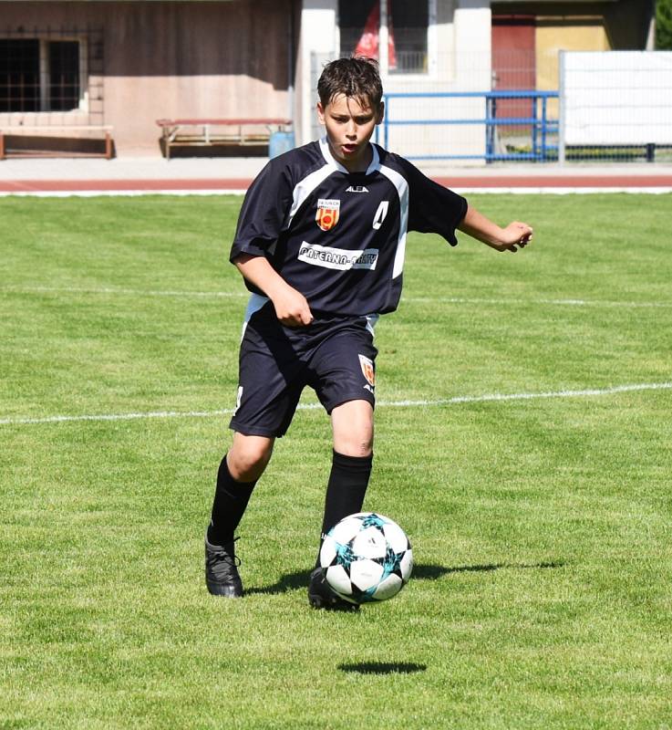 KP starších žáků: Junior Strakonice - Milevsko 5:3 (1:2).