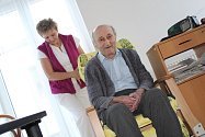 Nové vybavení domovů pro seniory ve Strakonicích zlepší komfort pro klienty a ulehčí práci personálu.