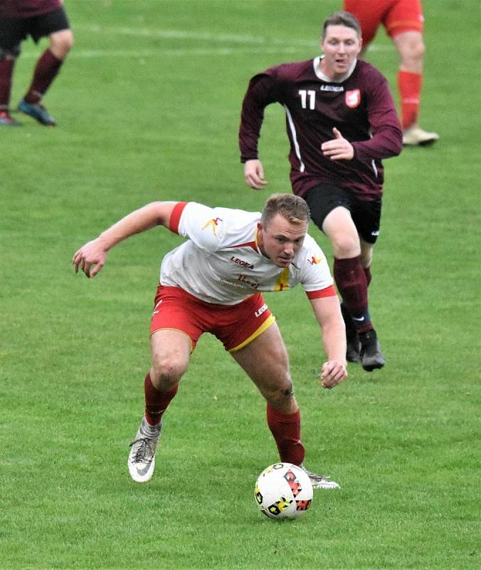 Fotbalový OP Strakonicka: Junior B - Štěkeň 4:1.