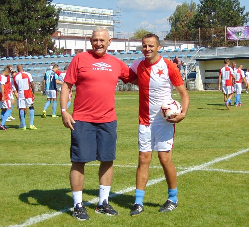 Ve Strakonicích se hrál fotbal pro Jakoubka Jandu.