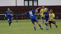 Fotbalová divize: Otava Katovice - Robstav Přeštice 1:2 (0:0).